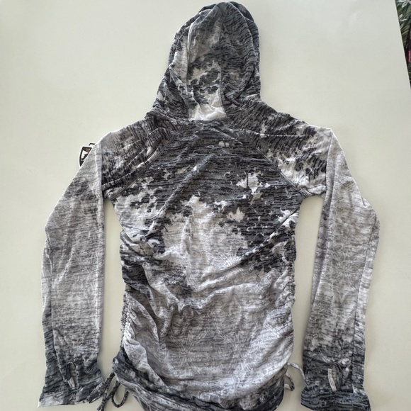 Kuhl Hooded Long Sleeved T-Shirt - Picture 2 of 5